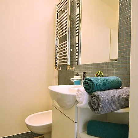 Charming Old Town Centre Studio Apartamento *